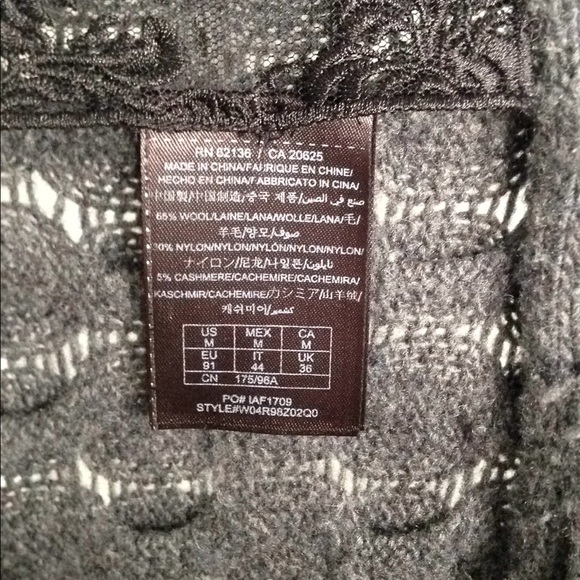 Guess Cardigan - Picture 4 of 4